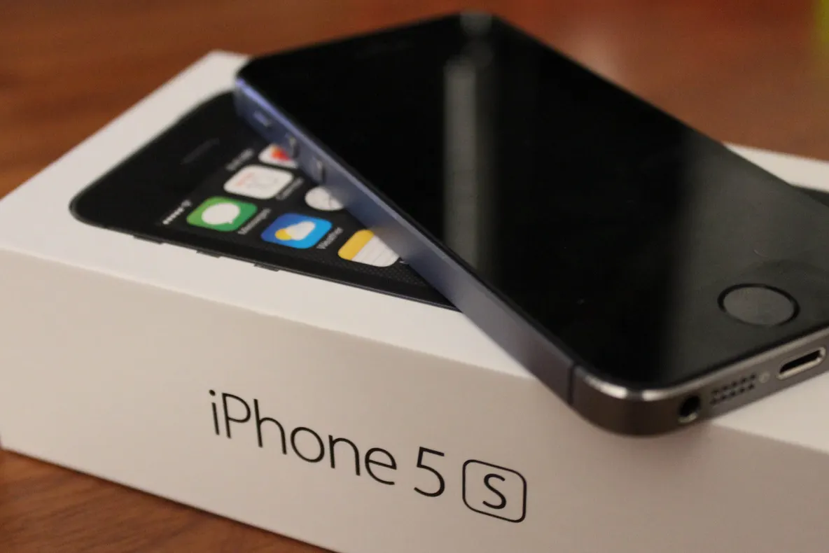 iPhone nu mai este cel mai popular smartphone în China. Iată modelul care l-a detronat