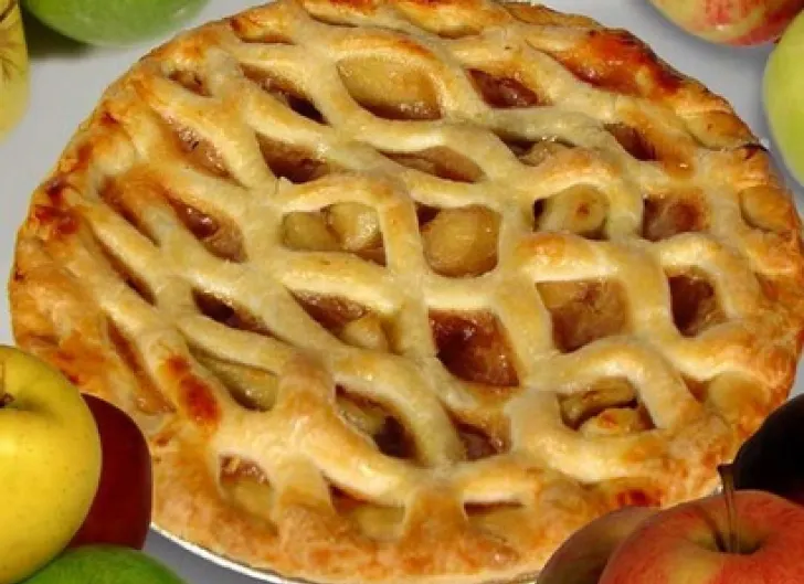 Aceasta este plăcinta cu mere perfectă! Se face foarte simplu și este super delicioasă!