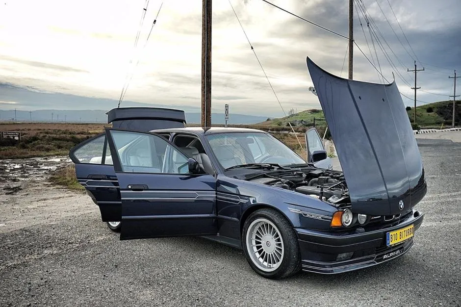 Au scos la vânzare un exemplar rar BMW Alpina Bi-Turbo. S-au uitat în bord. ULUITOR! Câţi km are