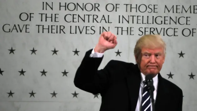 Discursul halucinant al lui Trump în fața agenților CIA: "Trebuia să luăm petrolul din Irak"