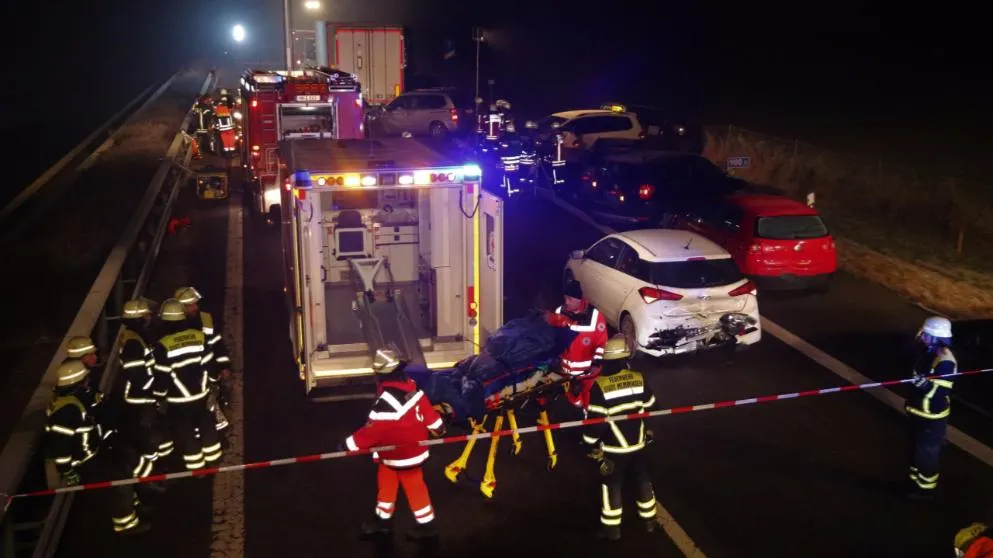 Accident pe o autostradă din Germania: 6 morţi şi 13 răniţi 