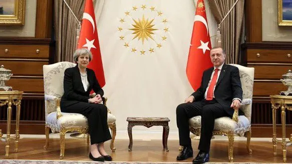Theresa May: Turcia trebuie să respecte drepturile omului și statul de drept
