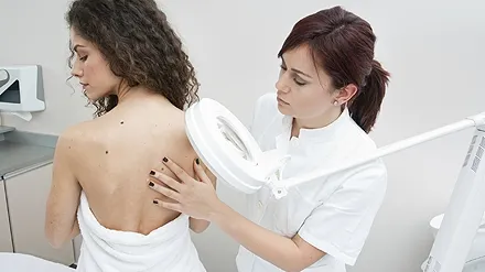 Avertismentul medicilor: Această boală nu doare, dar te ucide în mai puţin de un an!