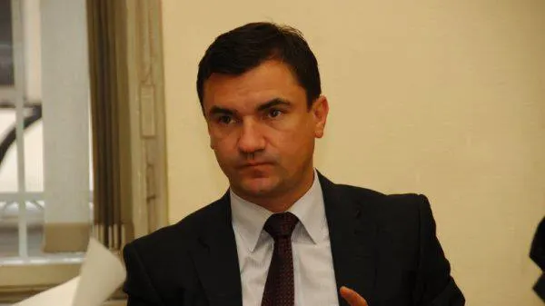 Mihai Chirică, replică pentru Codrin Ştefănescu: "Nu partidul m-a făcut pe mine la Iaşi"