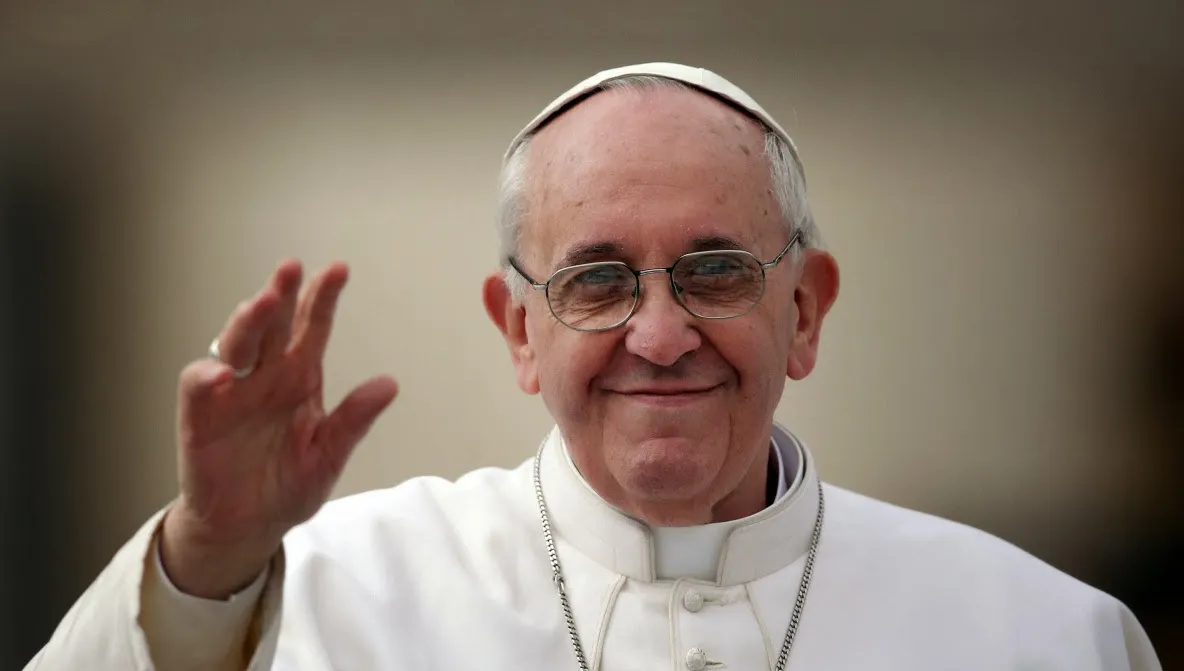 Papa Francisc, mesaj emoţionant pentru Donald Trump. Ce îl îndeamnă să facă?