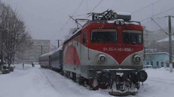 CFR a anulat 92 de trenuri care ar fi trebuit să circule duminică, şi 11 luni. Lista integrală 