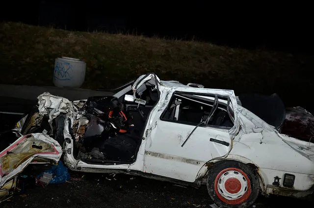 Accident oribil noaptea trecută. Trei morți și un tânăr în comă