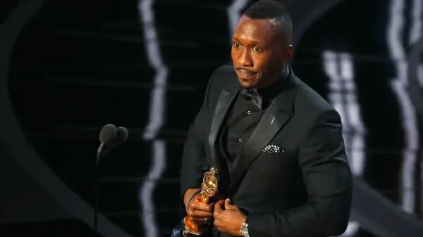 Lovitură pentru Trump. Primul actor musulman care a câștigat un premiu Oscar