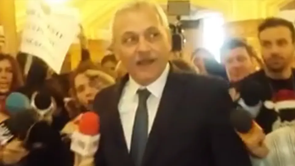 Reacţia lui Dragnea la imaginile apărut pe net în care el pare că înjură un parlamentar USR