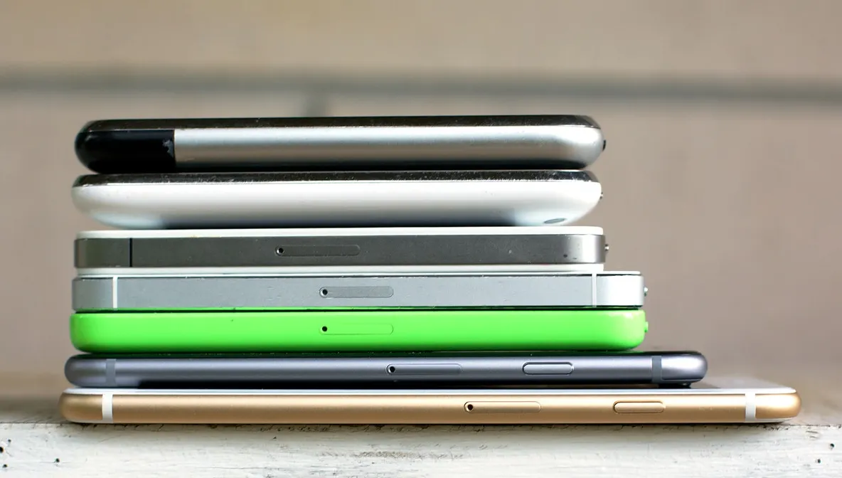 eMAG – Cat costa toate telefoanele iPhone in acest moment, la reducere