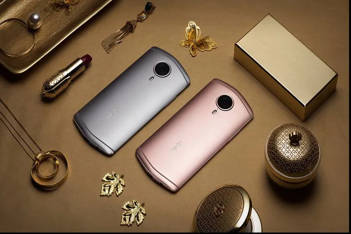 Meitu T8, telefonul chinezesc cu cea mai inteligentă cameră de selfie