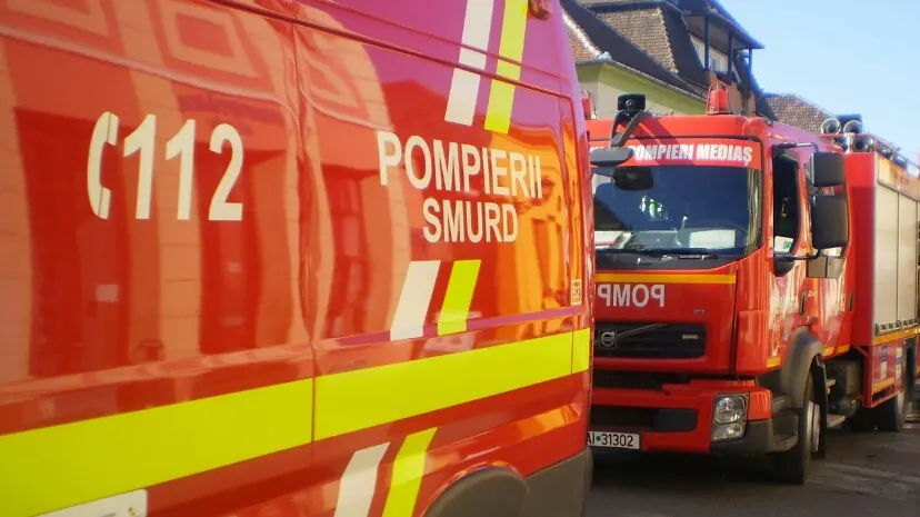 INCENDIU într-un bloc din centrul Bucureştiului