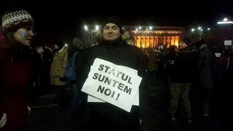 România din stradă și România de acasă. Vasile Ernu, scriitor: PSD, reacţie de neputinţă 