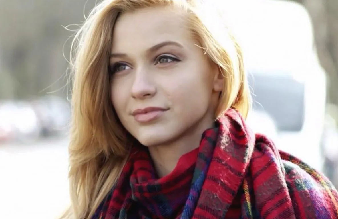O elevă s-a plâns că toți colegii râd de ea pentru că e imigrantă. Câteva zile mai târziu? Tragedie