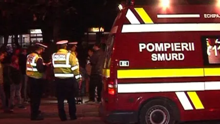 Autobuz cu 10 deţinuţi de la Penitenciarul Focşani, lovit de un TIR