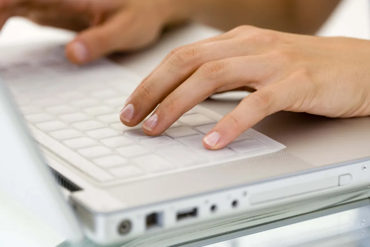 R. Moldova pregăteşte CENZURA internetului, după ce un joc online sinucigaş a făcut victime