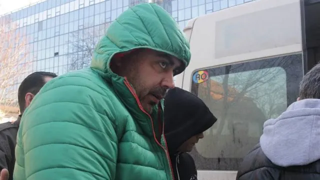 Tinere din Timiş sechestrate într-un apartament şi obligate să se culce cu mai mulţi bărbaţi