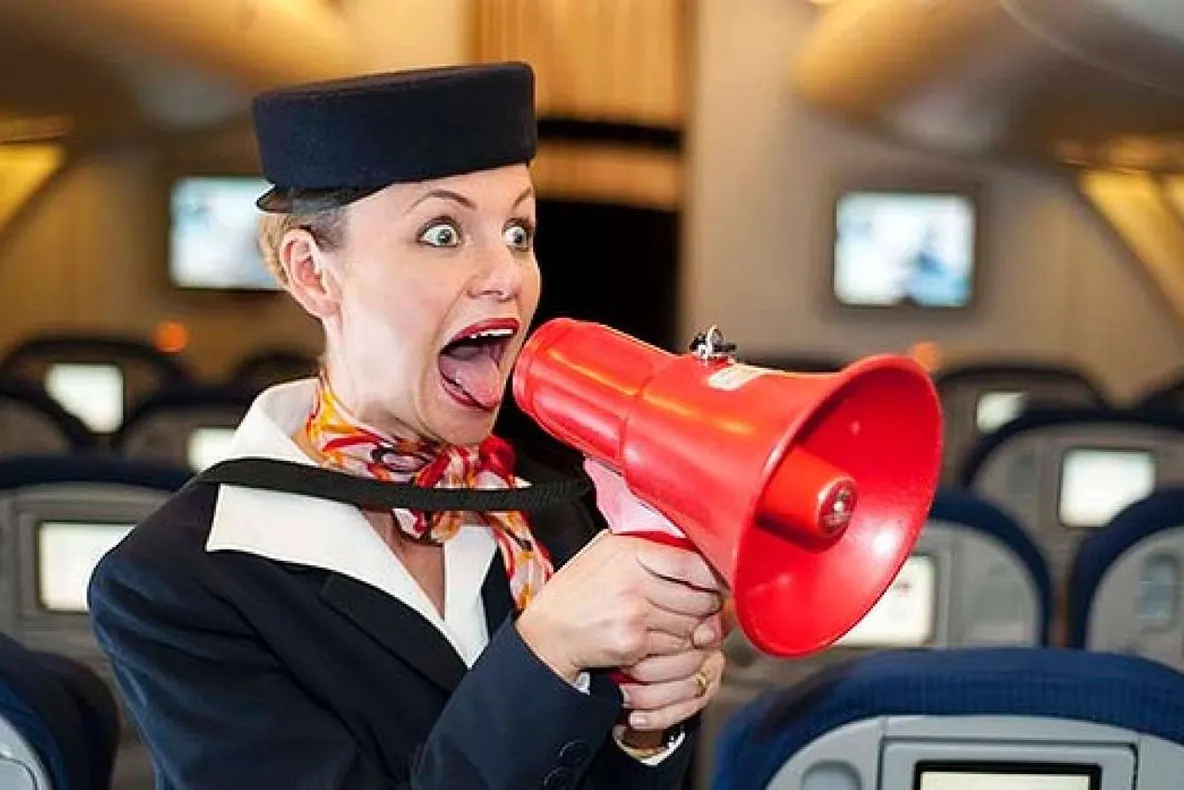 Cele mai mari greșeli pe care le faci în avion. Nu te gândeai la așa ceva