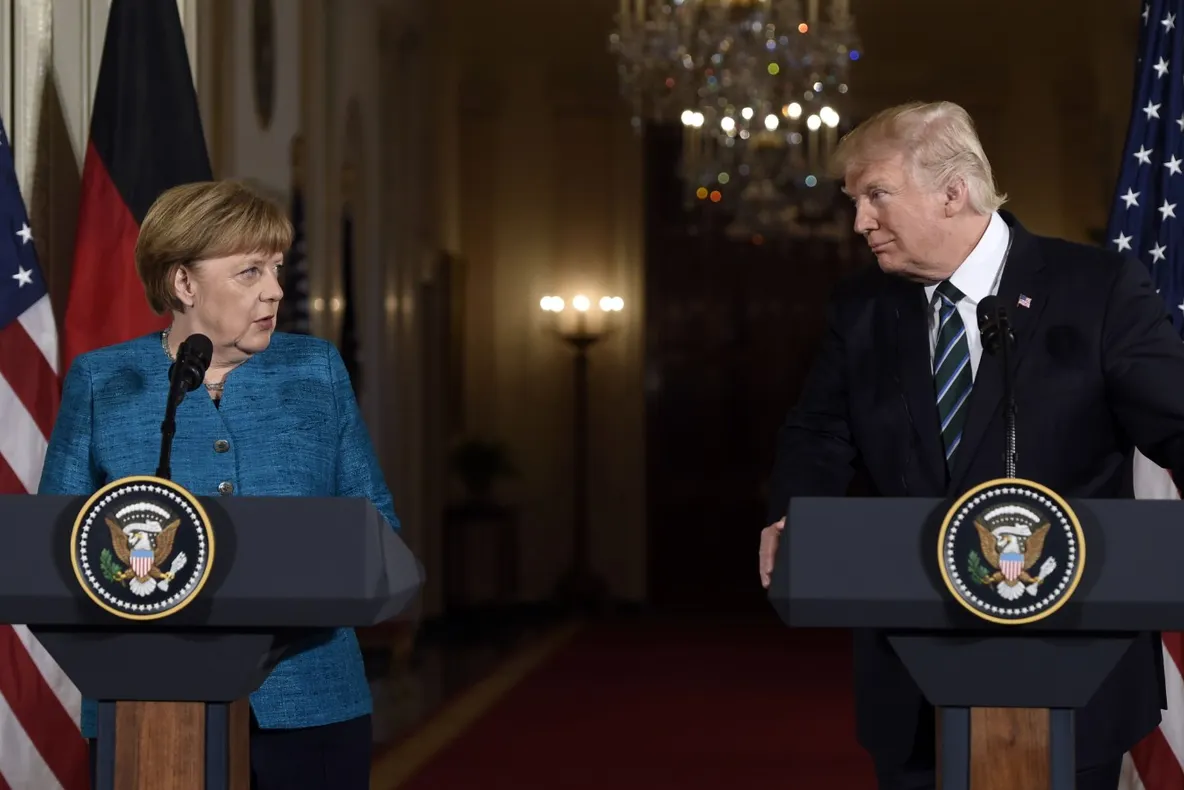Cererea șocantă a lui Trump pentru Angela Merkel, dezvăluită abia acum. Casa Albă neagă