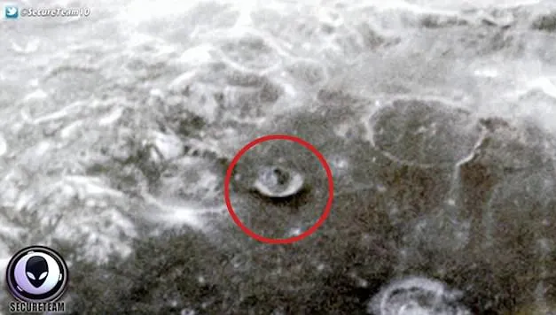 Discuri și triunghiuri descoperite pe Lună, "dovada" că NASA ascunde ceva teribil