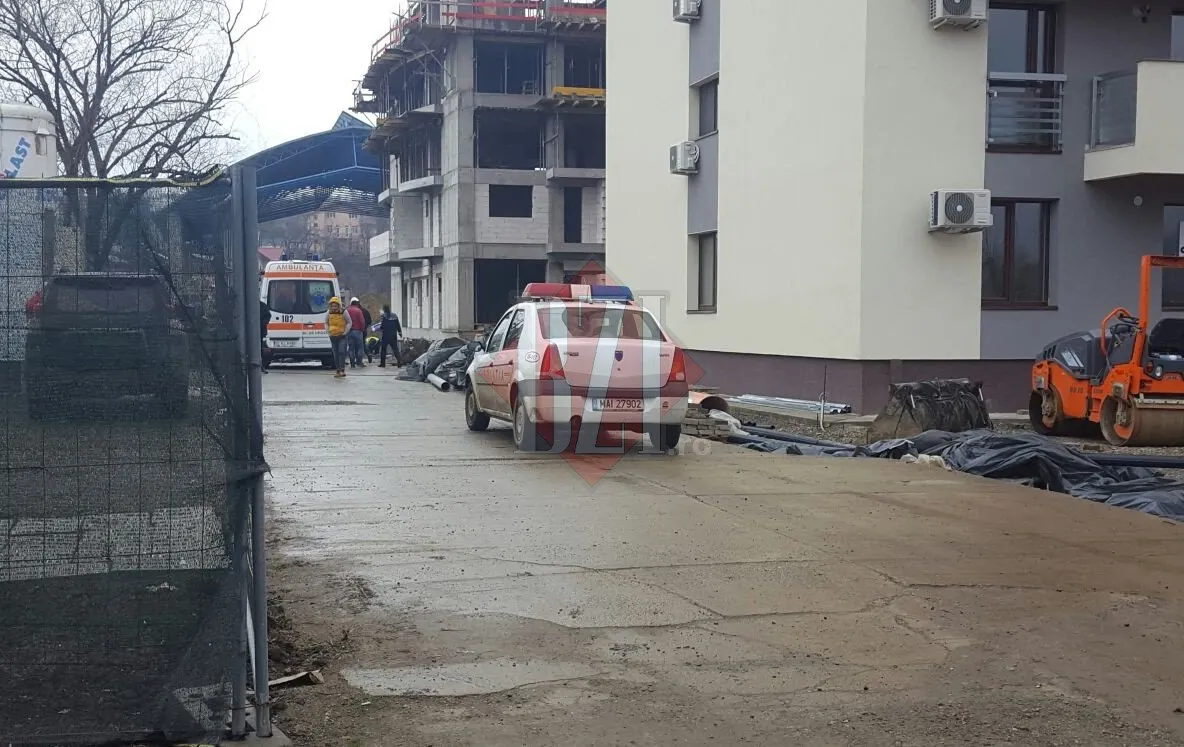 Moarte suspectă la Iași. Un muncitor a căzut în gol de la etajul 3