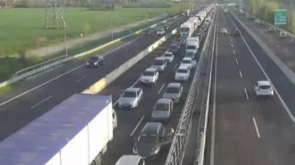 Atenţie, restricții de circulație pe drumurile naționale și autostrăzi din cauza caniculei