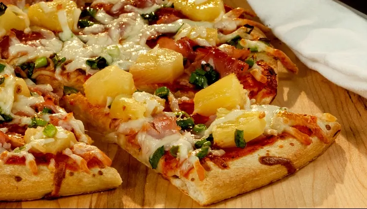 Ce a pățit o femeie după ce a comandat pizza cu ananas. Și ție ți se poate întâmpla