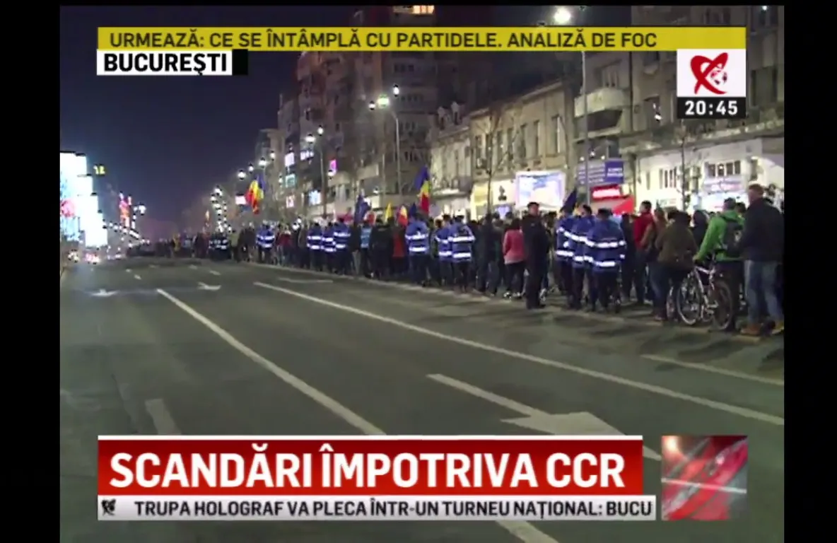 A 5-a duminică de proteste. 10.000 de oameni au ieşit în stradă: "Justiţie! Nu corupţie"