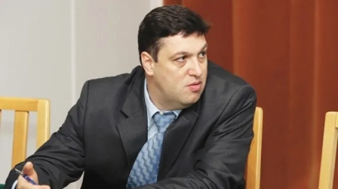 Dezbaterea Legii Graţierii, amânată în Parlament, la cererea ministrului Justiţiei