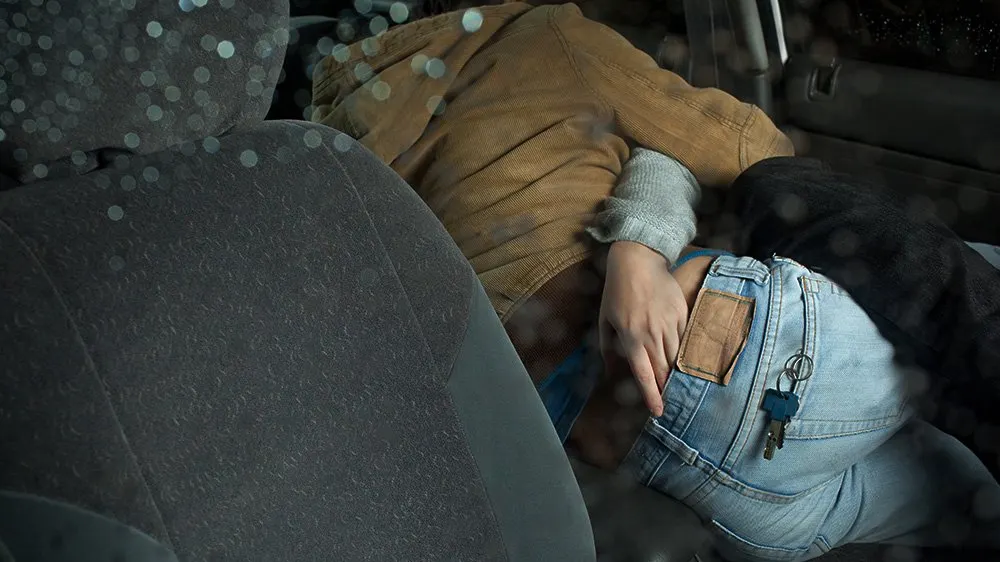 A făcut sex într-o camionetă, însă ce a urmat este mai ciudat 