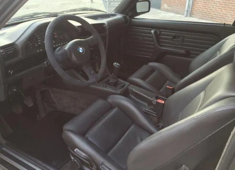 Cum arată un BMW M3 din 1988, pe care proprietarul cere 50.000 de euro. E ca nou