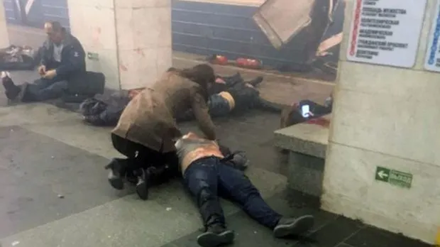Atentat la Sankt Petersburg. O persoană grav rănită a murit în spital. Bilanţul victimelor: 15 morţi