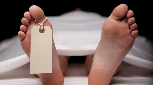Ofițerii anticorupție anchetează modul cum se transportă cadavrele în Galați 