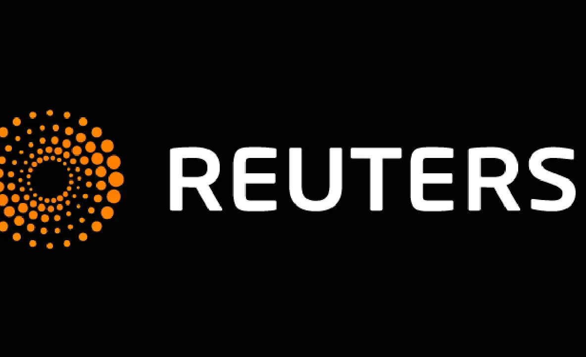 REUTERS publică imaginea zilei: O fotografie din România, făcută în cimitir, în Săptămâna Mare 