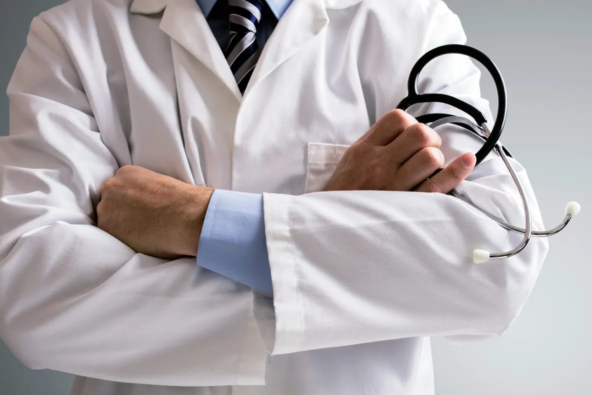 Declaraţia şoc a unui medic. Ce ucide mai mulţi oameni decât alcoolul şi fumatul la un loc
