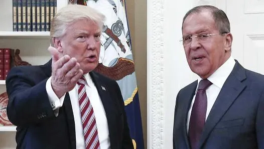 Dezvăluirile care-l îngroapă pe Trump! Ce le-a spus rușilor chiar din Biroul Oval!