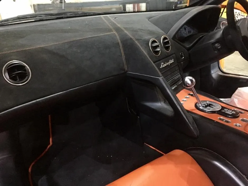 Cum arată cel mai folosit Lamborghini din lume. A fost rulat 418.000 km