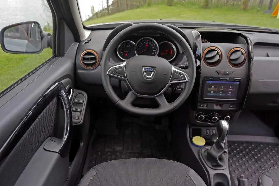 Dacia Duster cu transmisie automată este de vânzare şi în România. Cum arată şi cât costă