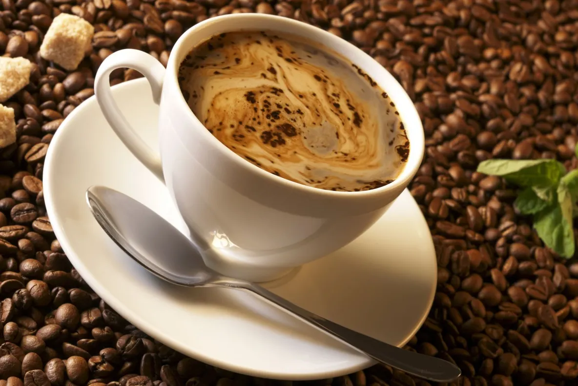 Cum trebuie preparată CAFEAUA pentru a preveni CANCERUL