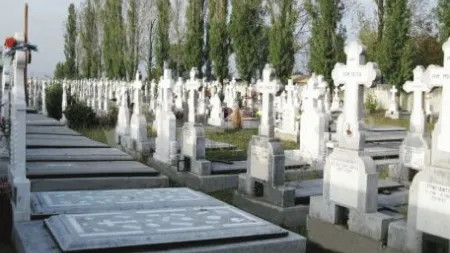 Caz ȘOCANT la Iași. Un bătrân susține că a ”ÎNVIAT”. Cum a fost posibil