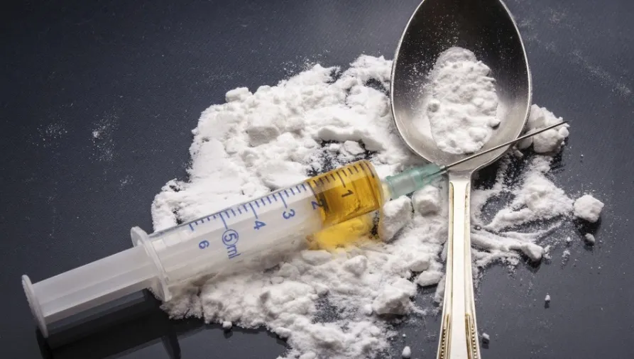 La 5 ani şi-a salvat părinţii de supradoză. Gest INCREDIBIL de curajos pe care l-a făcut micul erou 