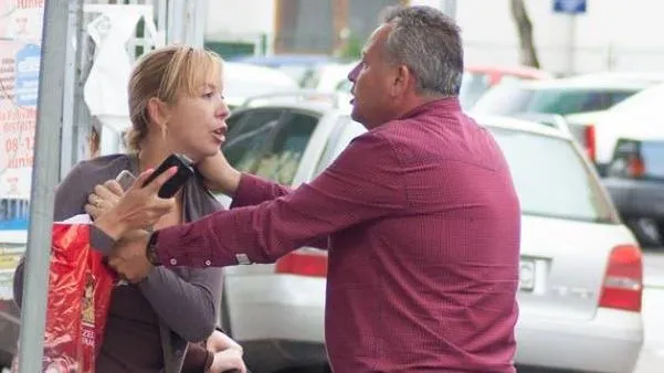 Liberalul care a agresat o femeie pe stradă, promovat în conducerea unei filiale judeţene 