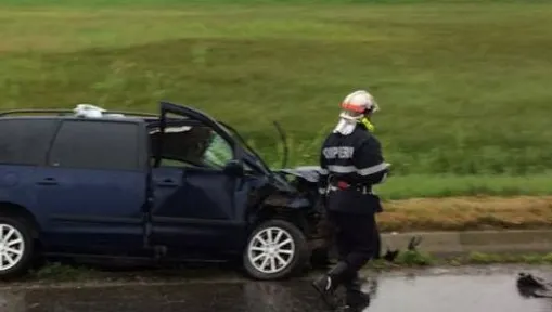 ACCIDENT înfiorător pe DN 2: un mort, 4 răniţi, între care şi un copil. Cine era şoferul