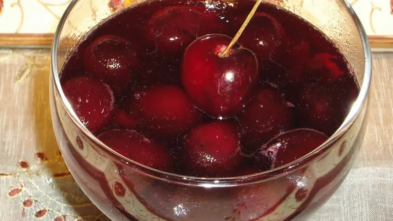 Compot de cireşe, un deliciu de vară pe care trebuie să îl încerci. Iată reţeta!