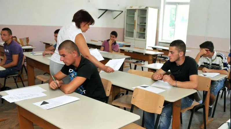 Subiecte BAC 2017 Matematică şi Istorie. Profesorii spun că subiectele sunt uşoare, elevii însă...