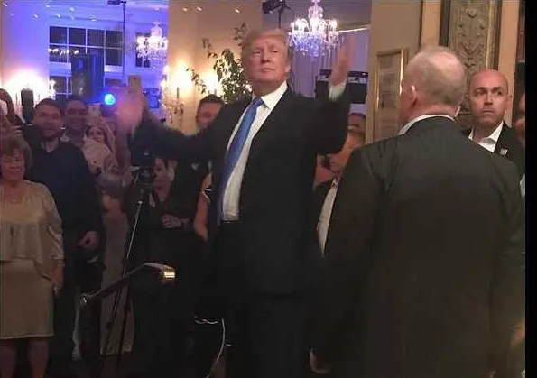 Donald Trump a intrat pe neaşteptate la o nuntă. Cum a reacţionat mireasa
