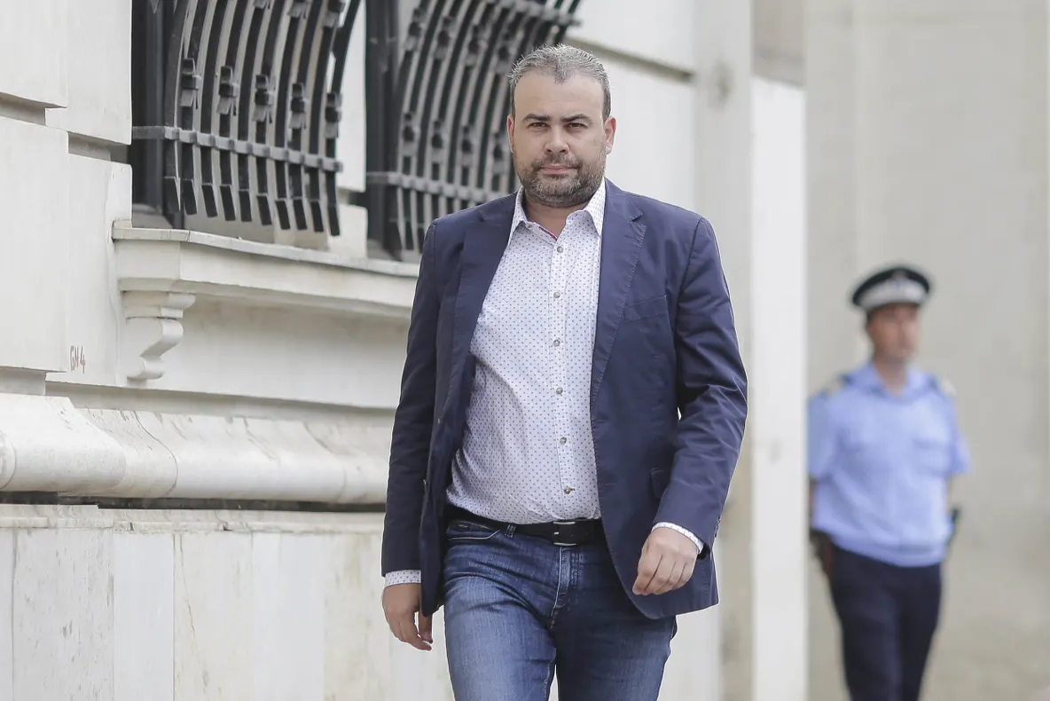 Darius Vâlcov, artizanul programului de Guvernare PSD, pus sub control judiciar