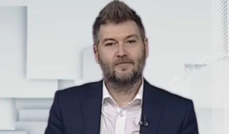 Pamfletarul Felix Rache va face comunicarea premierului Tudose