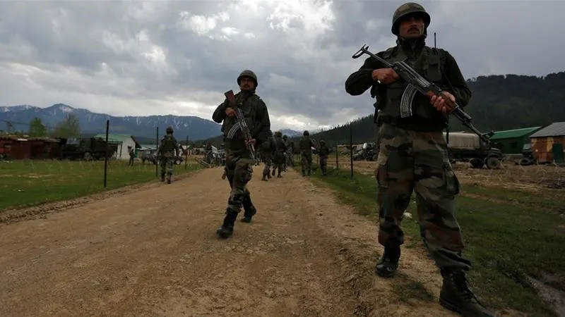 O nouă bombă cu ceas. Două puteri nucleare rivale au escaladat conflictul