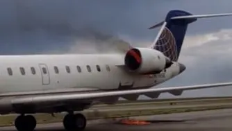 Un avion plin cu pasageri a luat foc la aterizare. Imagini șocante 